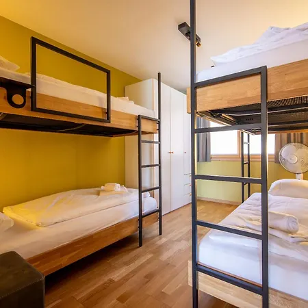 Chalet Apartments Iseltwald *