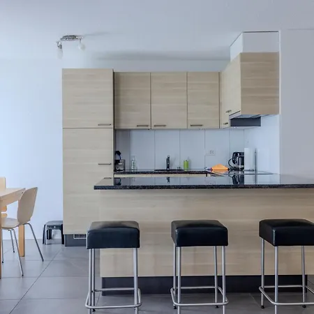 Chalet Apartments Iseltwald *