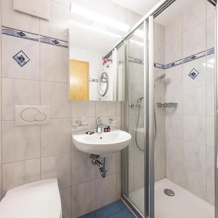 Chalet Apartments Iseltwald