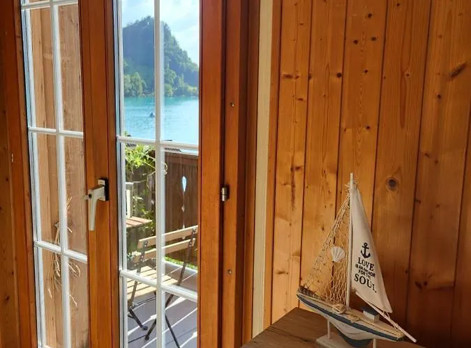 Chalet Apartments Iseltwald